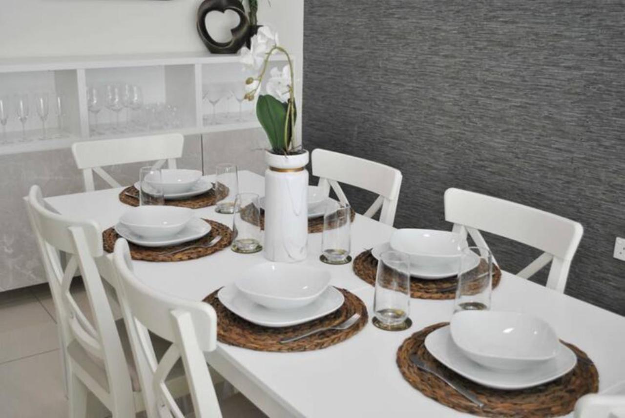 Relaxing 2Br Haven In Dubai Marina Perfect Location & Amenities Exterior foto