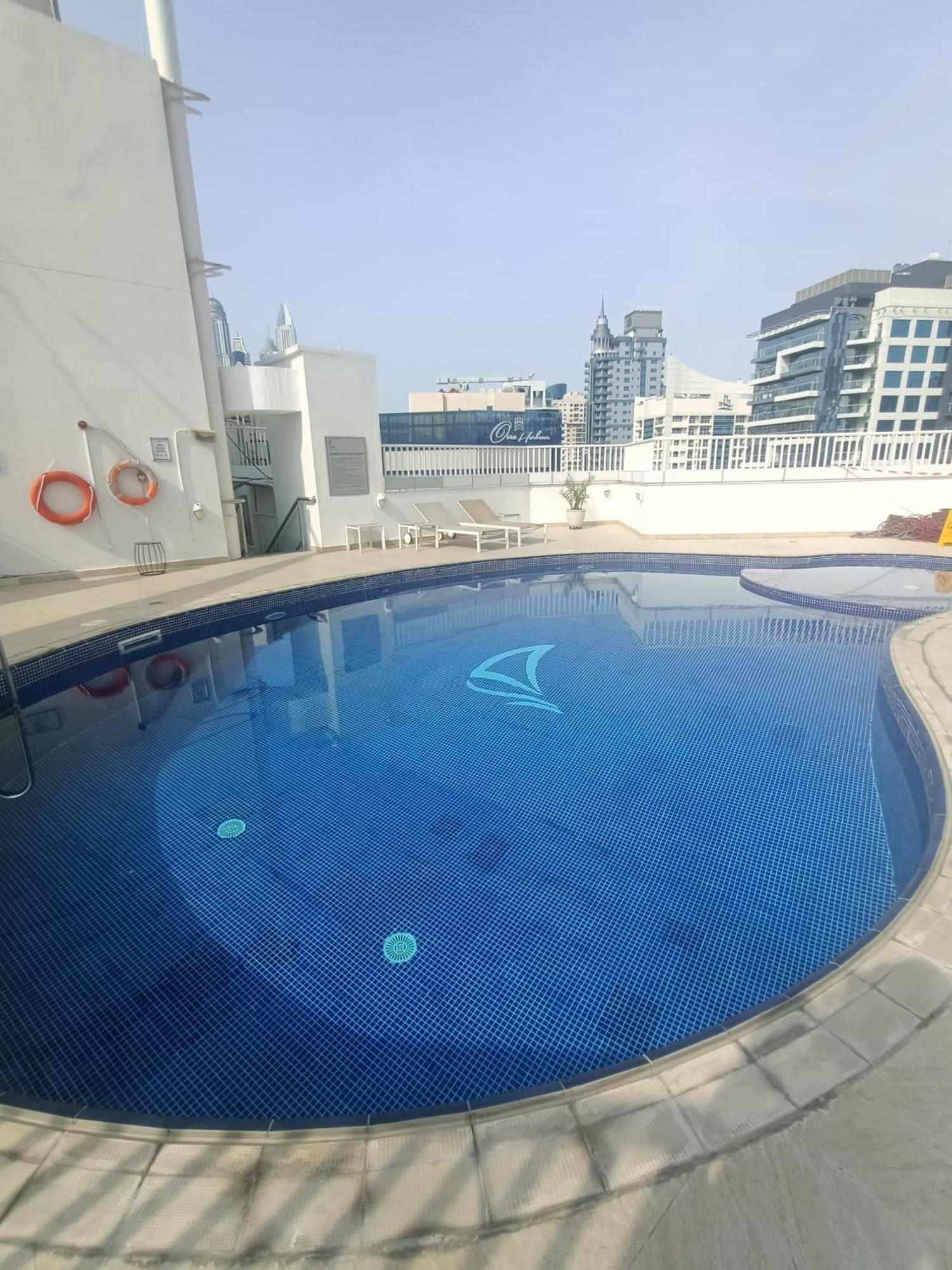 Relaxing 2Br Haven In Dubai Marina Perfect Location & Amenities Exterior foto